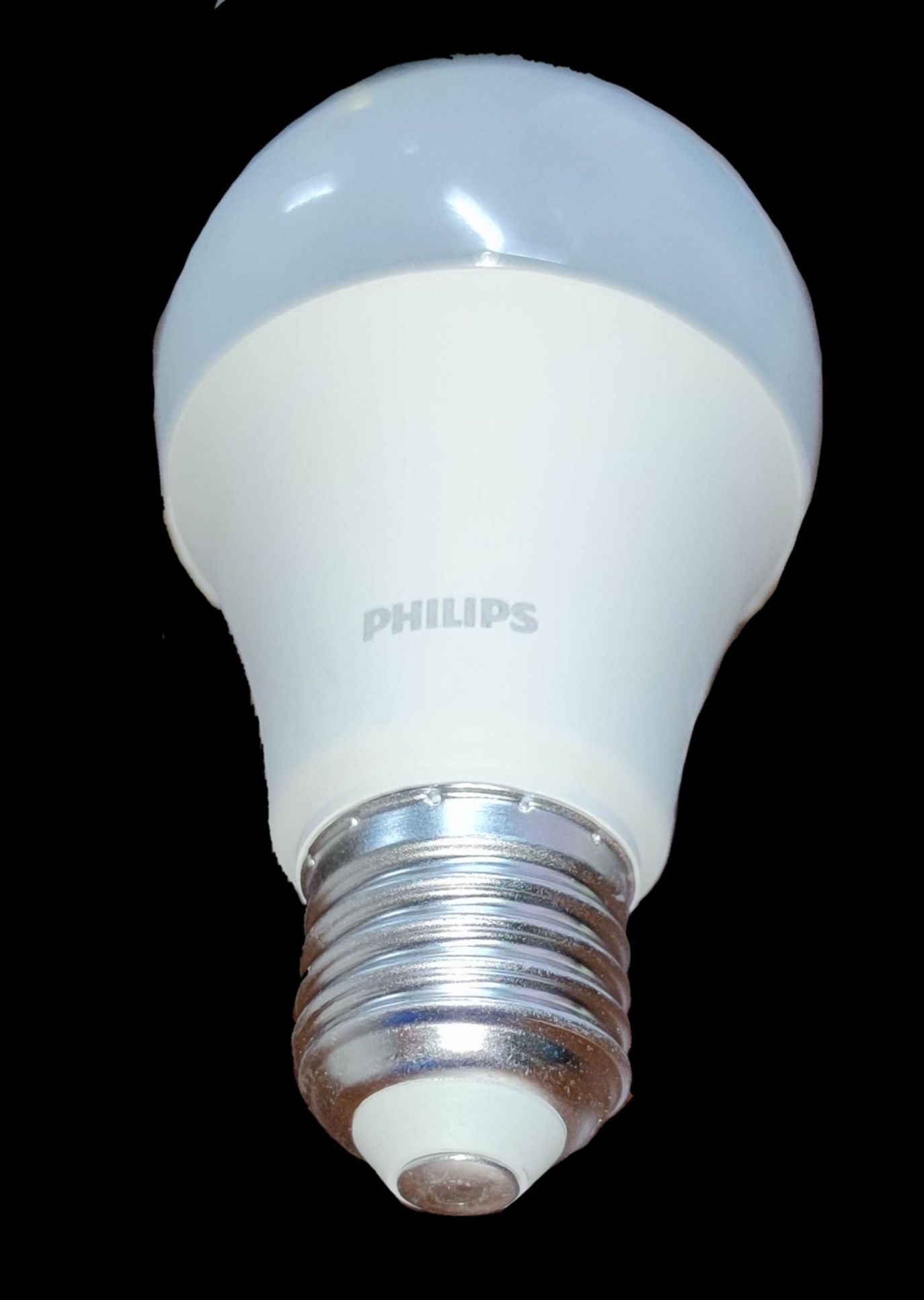9W LED bulb E27 warm white by Electx Electrical Supply with frosted top and metallic screw base