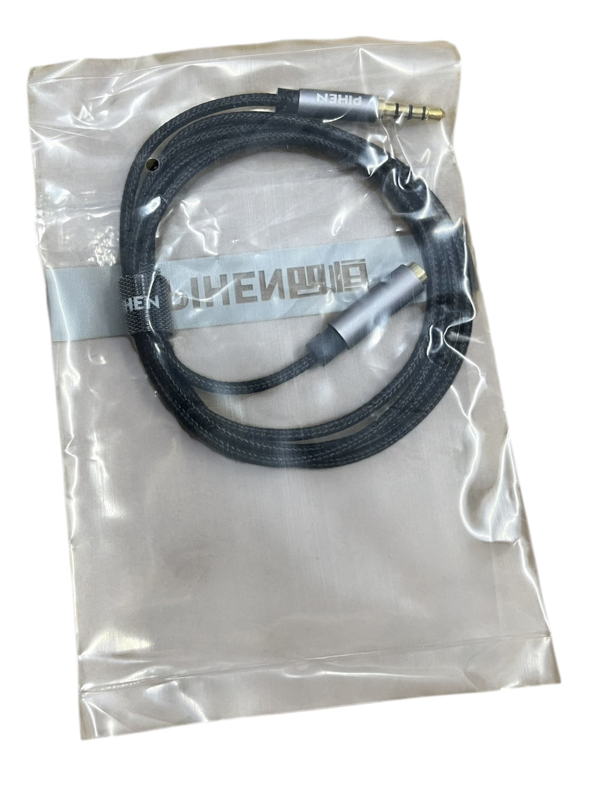 PIHEN 3.5mm Audio Cable black braided cord with metal connectors in clear plastic packaging