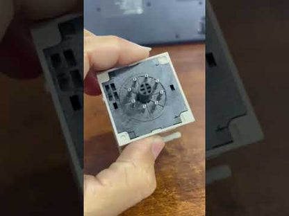 Omron Timer Relay 1.2 Seconds to 300 Hours 8 Pins 220V AC H3BF-N8