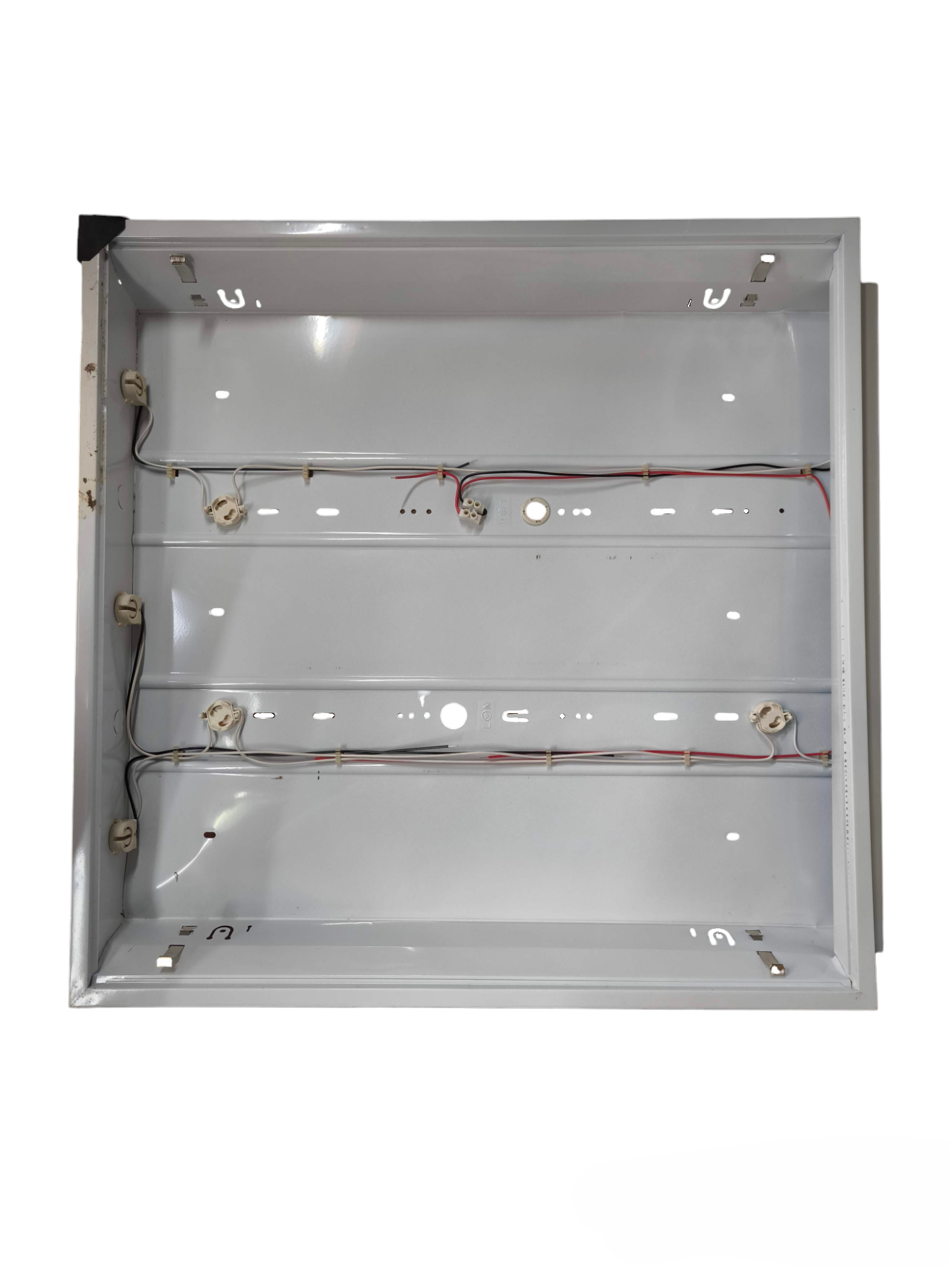 Tokina 3x20W Recessed Fixture for Fluorescent lighting installation with wiring and sockets
