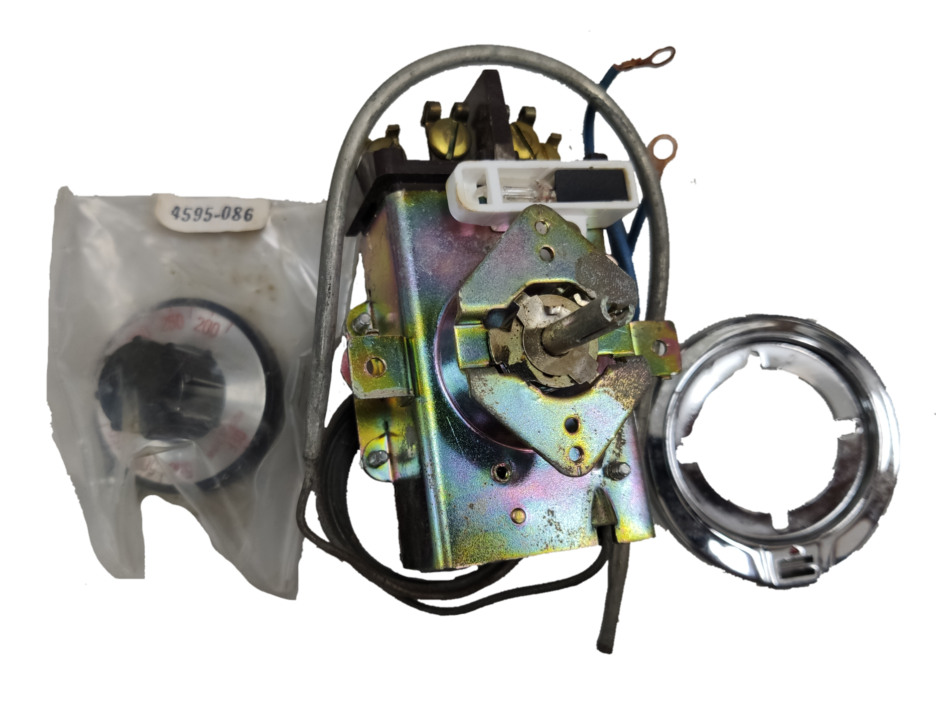 Robertshaw Thermostat 200F to 550F metal cooking equipment part with control knob and mounting ring