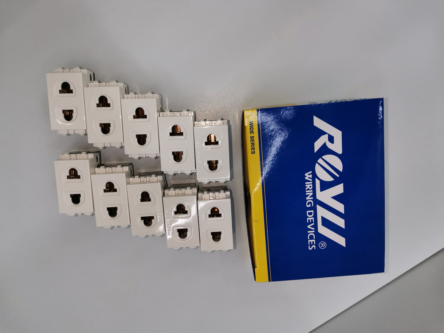 Royu Universal Outlet Receptacle 10A 250V white multiple sockets with blue and yellow packaging box