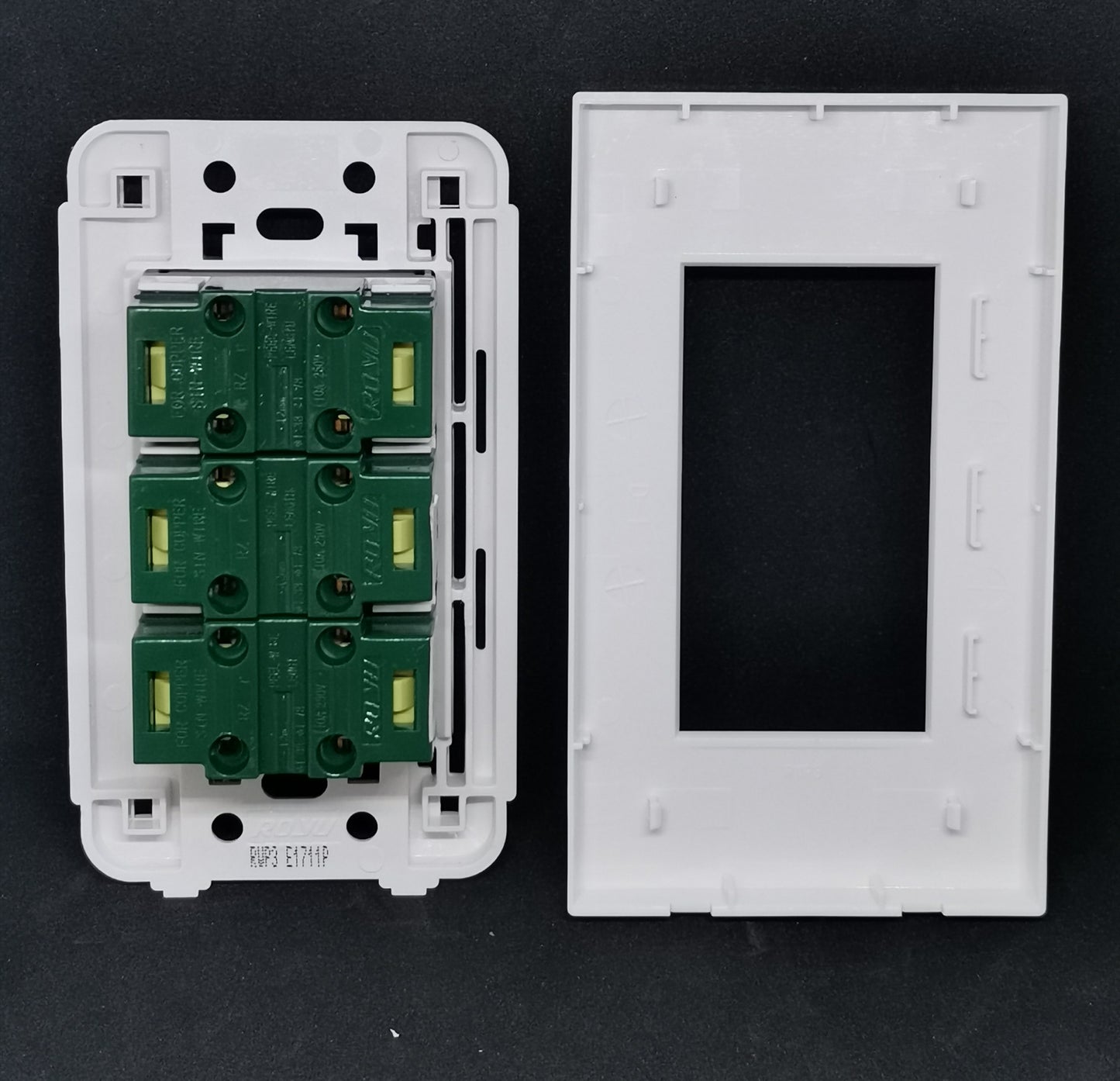 Royu 3 gang universal outlet with plate showing back wiring and front white cover plate