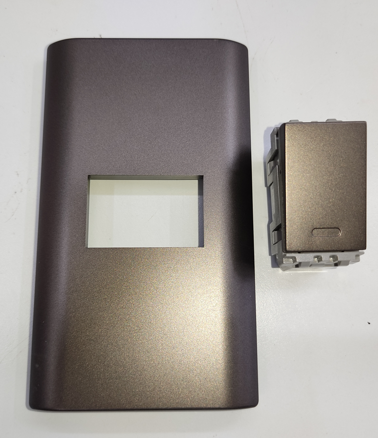 Royu 1 gang 3 way switch with matching brown cover plate for wall installation