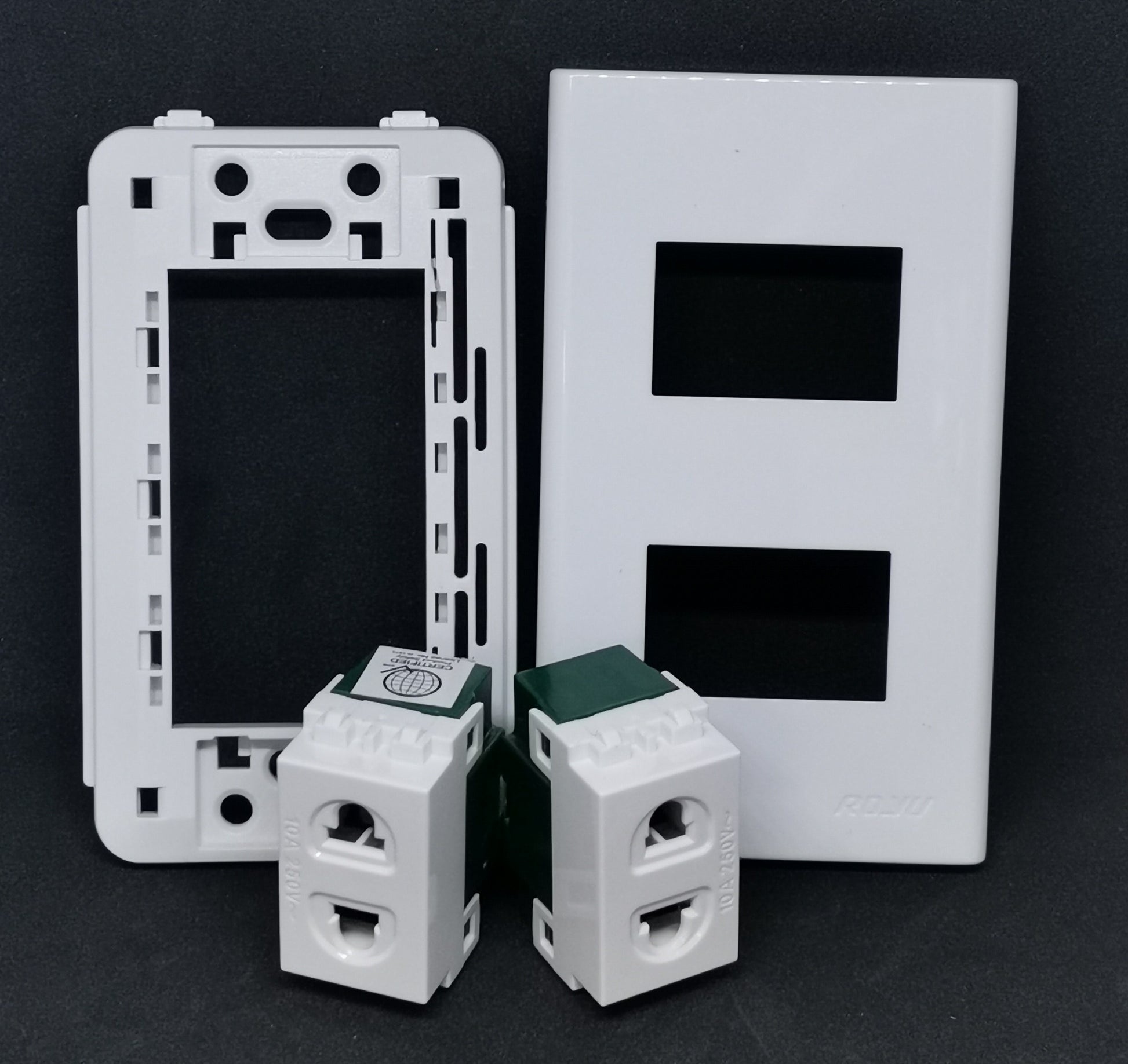 Royu 2 gang universal outlet white electrical wiring parts with front plate and mounting frame