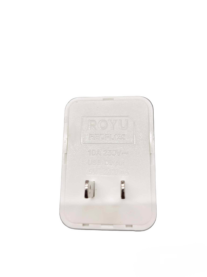 Royu Travel Adaptor with Universal Outlet in white compact design for worldwide use