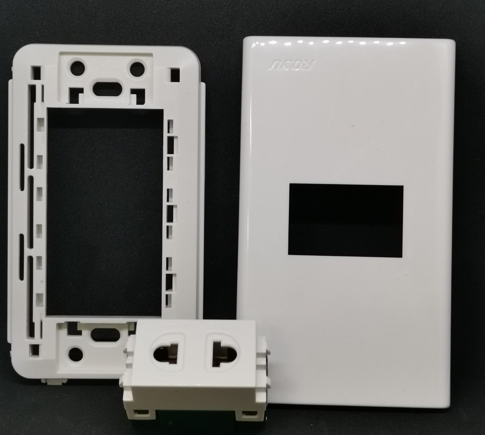 Royu 1 Gang Universal Outlet with Plate white faceplate with rectangular opening mounting frame and outlet insert