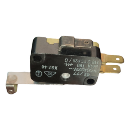 Militac Microswitch with Roller 10A 250V 1NO 1NC