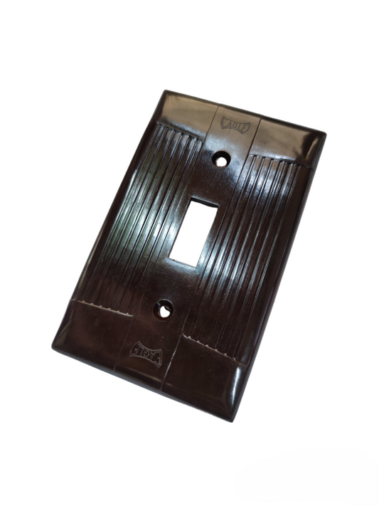 Eagle single gang device plate for outlets in black with textured vertical lines design