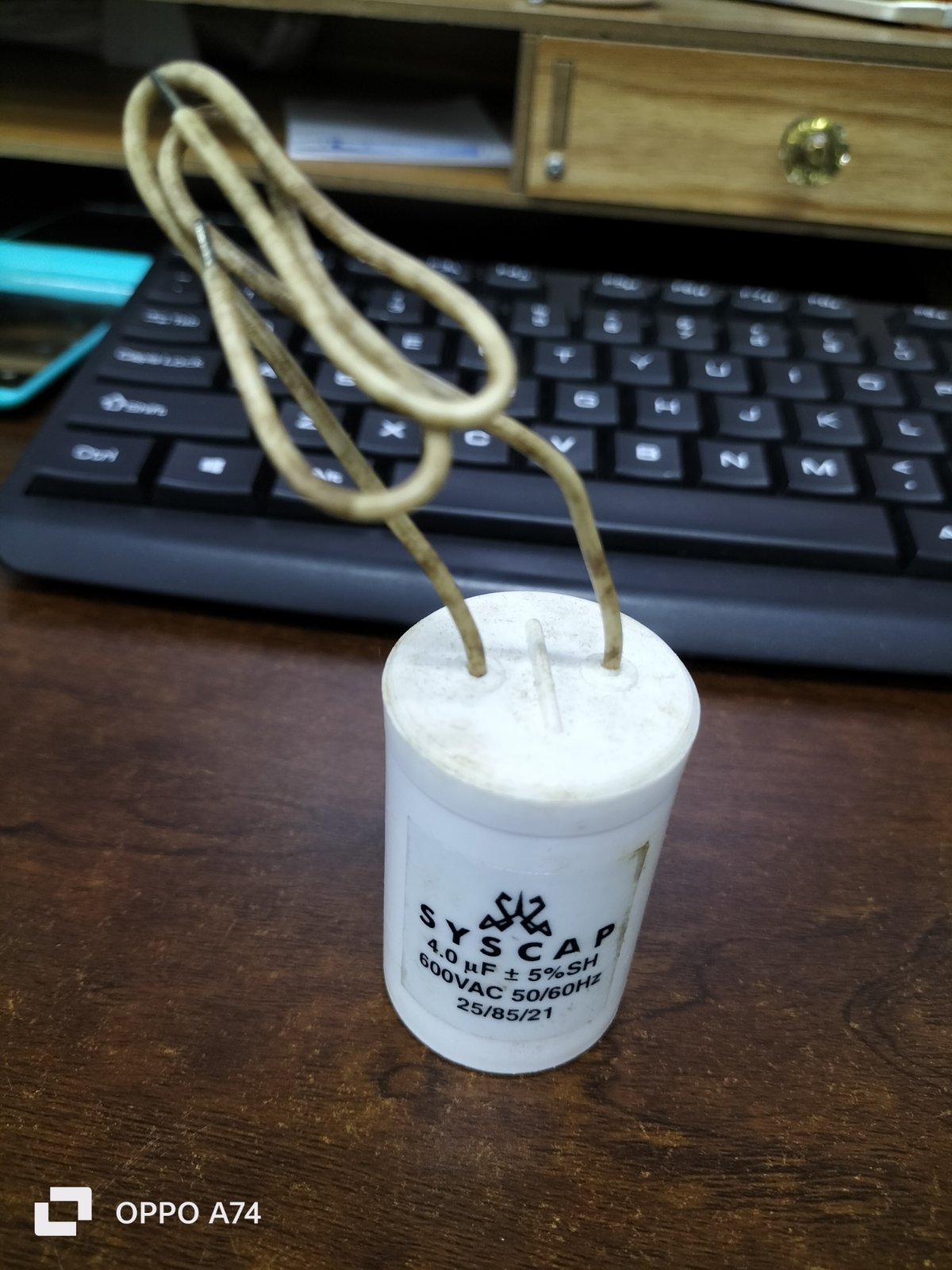 Syscap 4MFD 600V AC Running Capacitor with two connecting wires for electrical applications