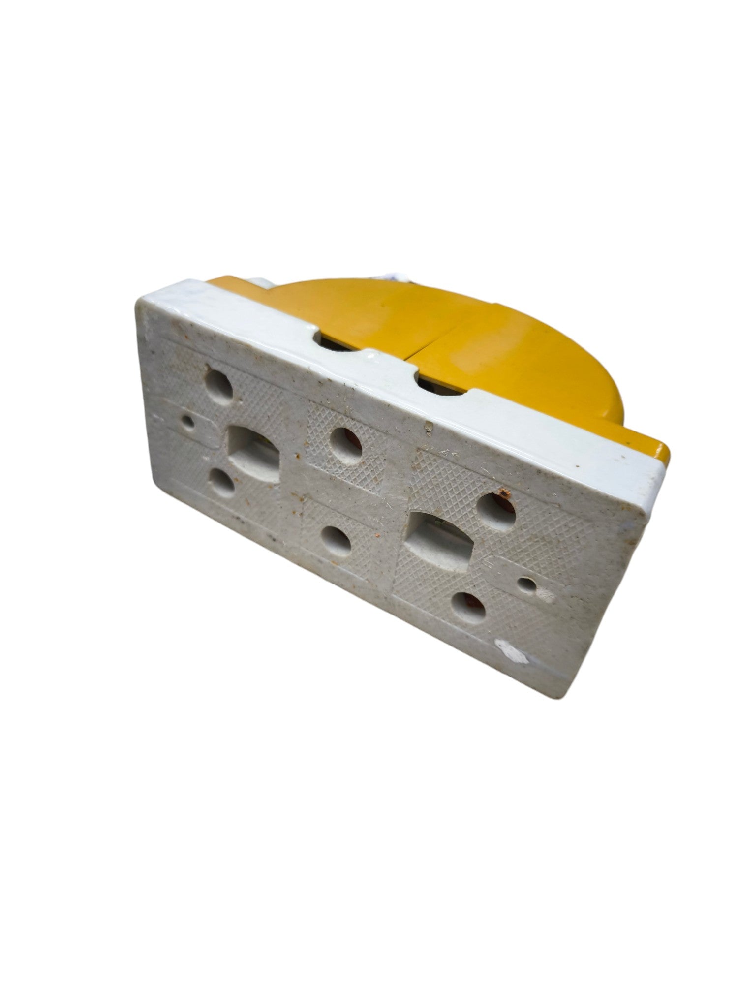 China made 2PDT transfer switch 600V with dual sockets and yellow protective cover