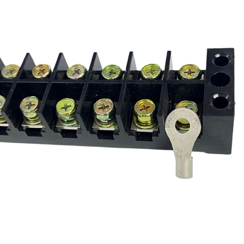 Grippes 60A terminal block 600V with multiple screw terminals for secure electrical connections