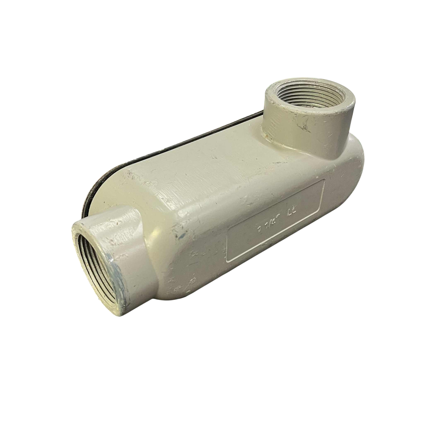 Local threaded LL conduit body designed for efficient electrical wiring connections