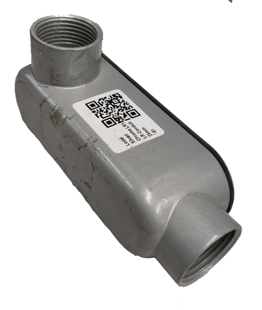 Threaded LR type conduit fitting 32mm in metallic finish for electrical installations