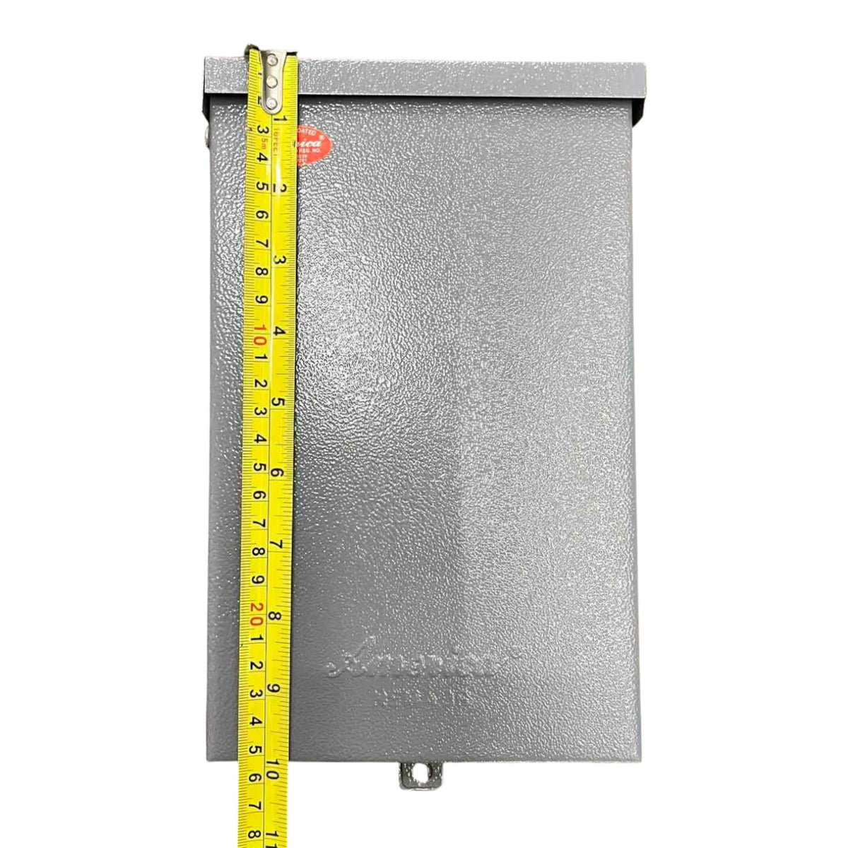 America Nema 3R Panel Box Housing for TQC 2 Pole Bolt-on Circuit Breakers