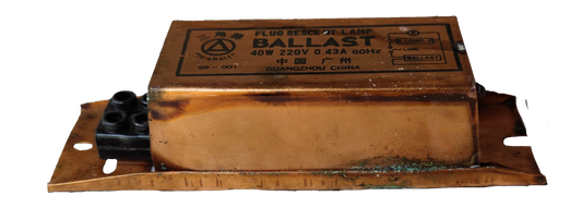 Triangle 40W Magnetic Ballast 0.43A electrical component with metal casing for lighting systems