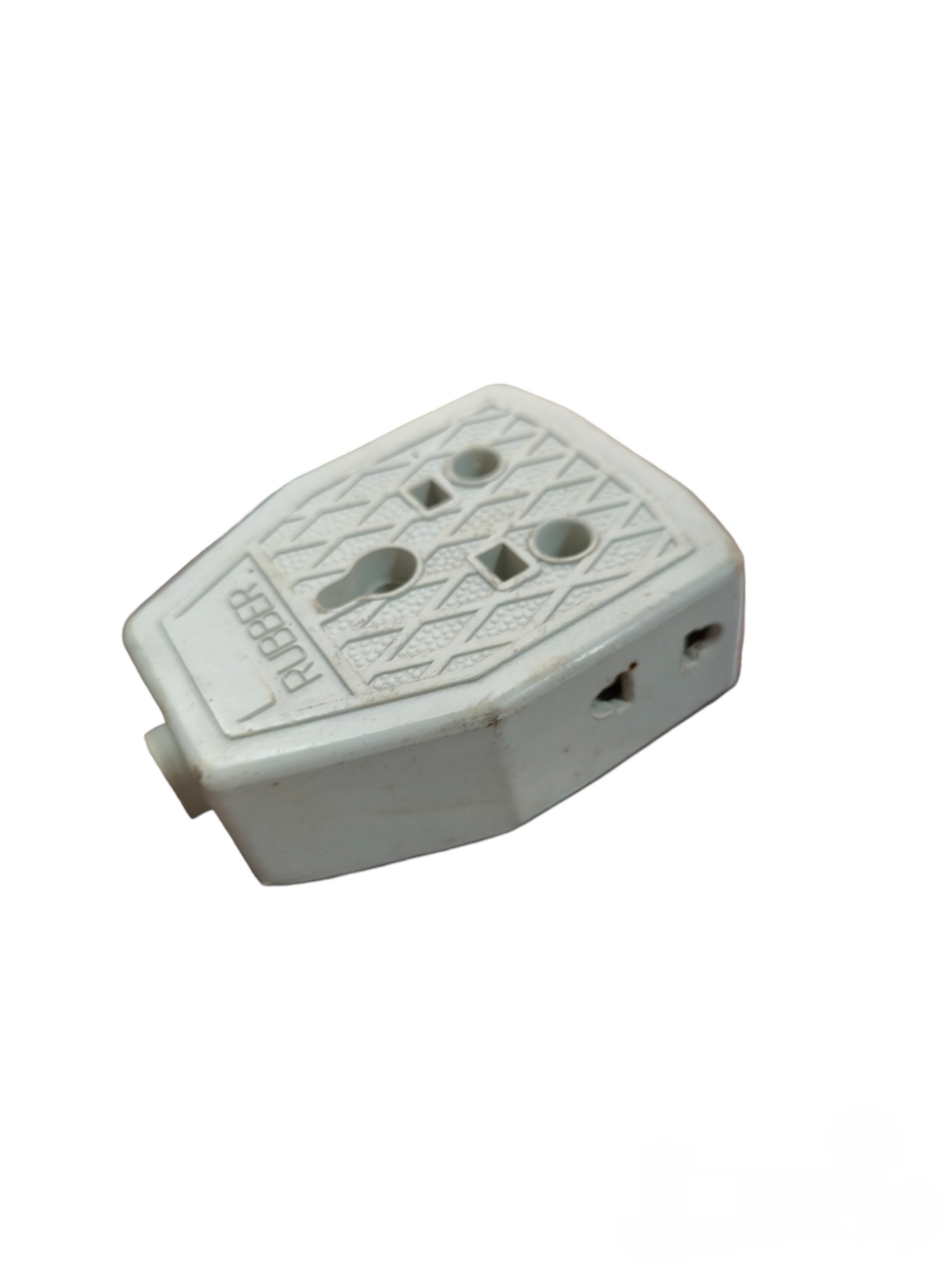 White TYPE G Rubber Socket Big 10A 220V electrical plug adapter for safe power connection