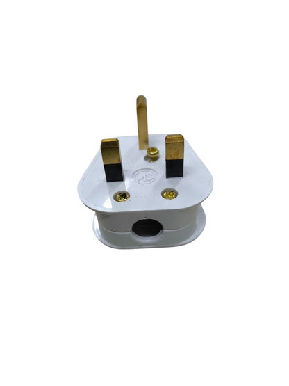 Type G UK plug with fuse white power plug with three brass pins for electrical connections