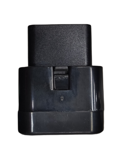 Universal Outlet C14 adapter 220V 5A in black with compact design for international use