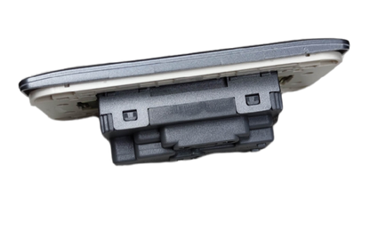 Omni 16A 250V universal power outlet with sleek design for versatile electrical connections