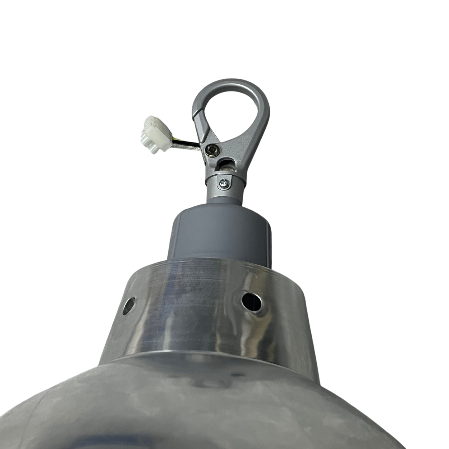 16 inch aluminum reflector with E40 socket lighting accessory for installation by Biglite and Omni