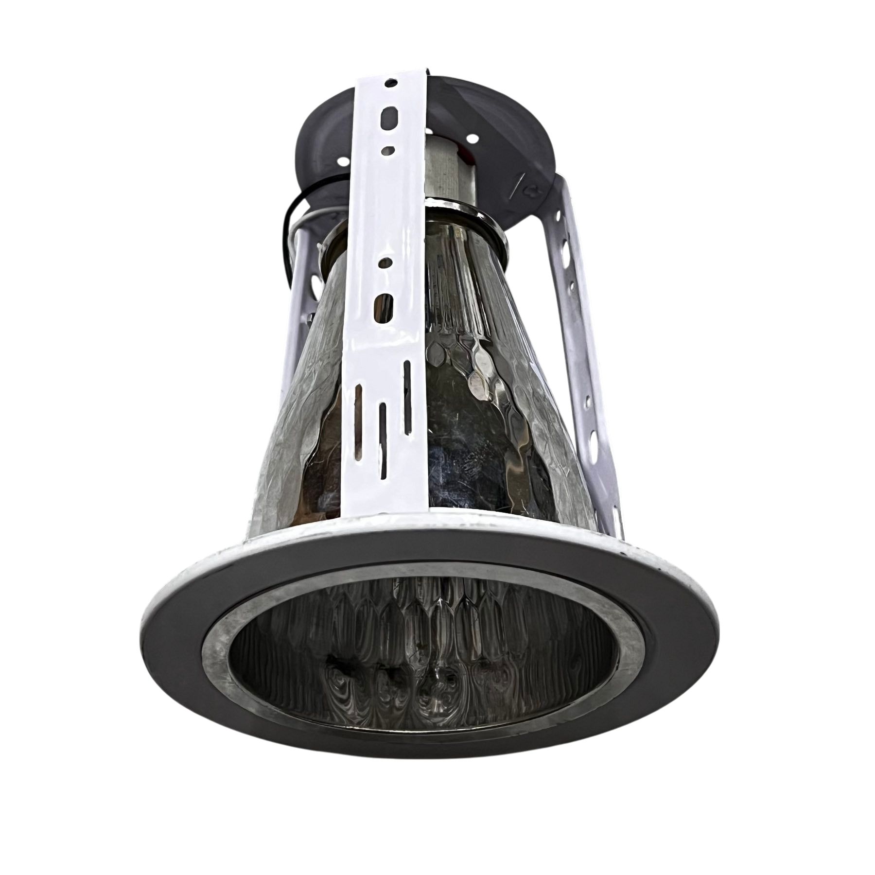 Biglite 4 inch E27 downlight fixture with metal frame and reflective interior for lighting installation