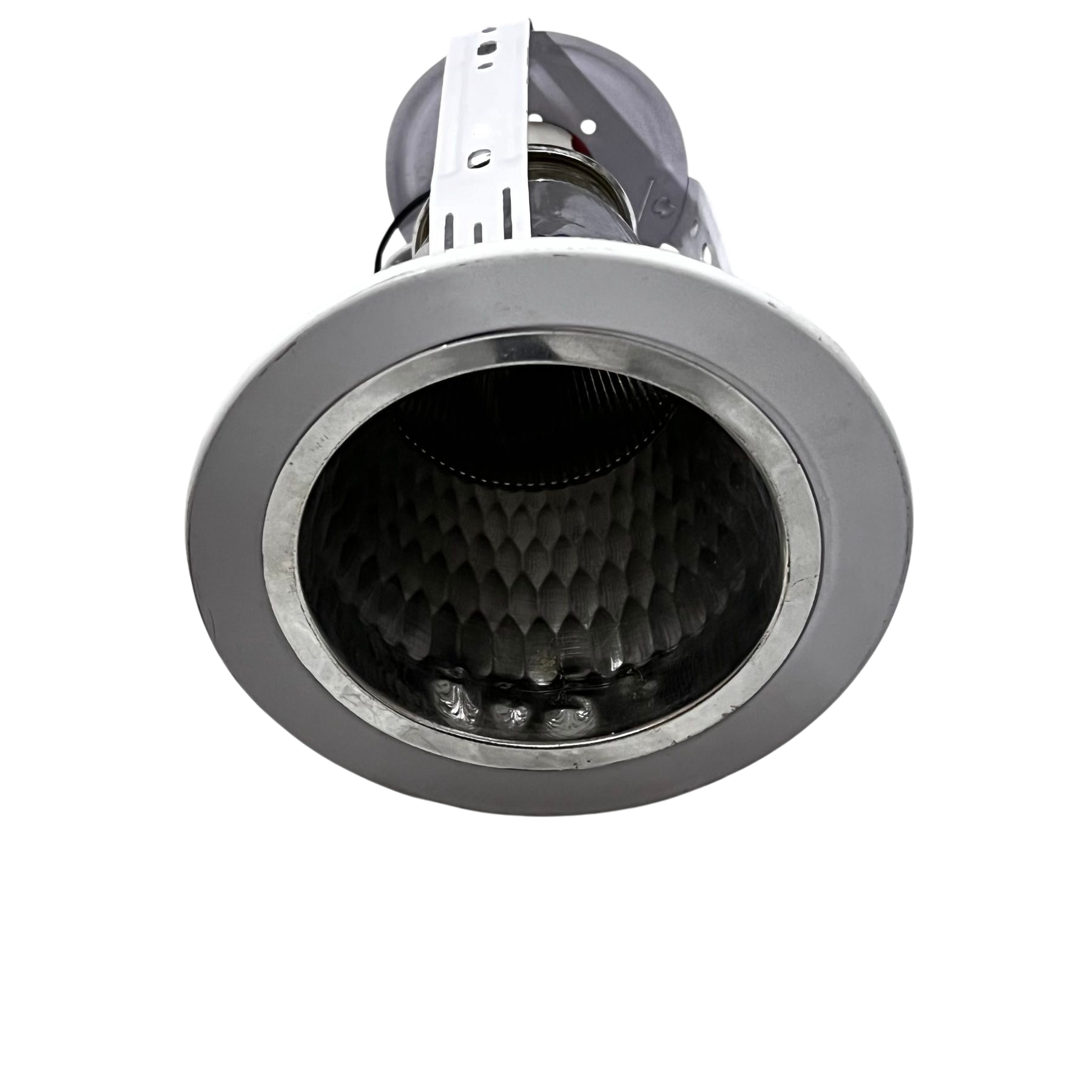Biglite 4 inch E27 downlight fixture with white trim and reflective interior for lighting installations