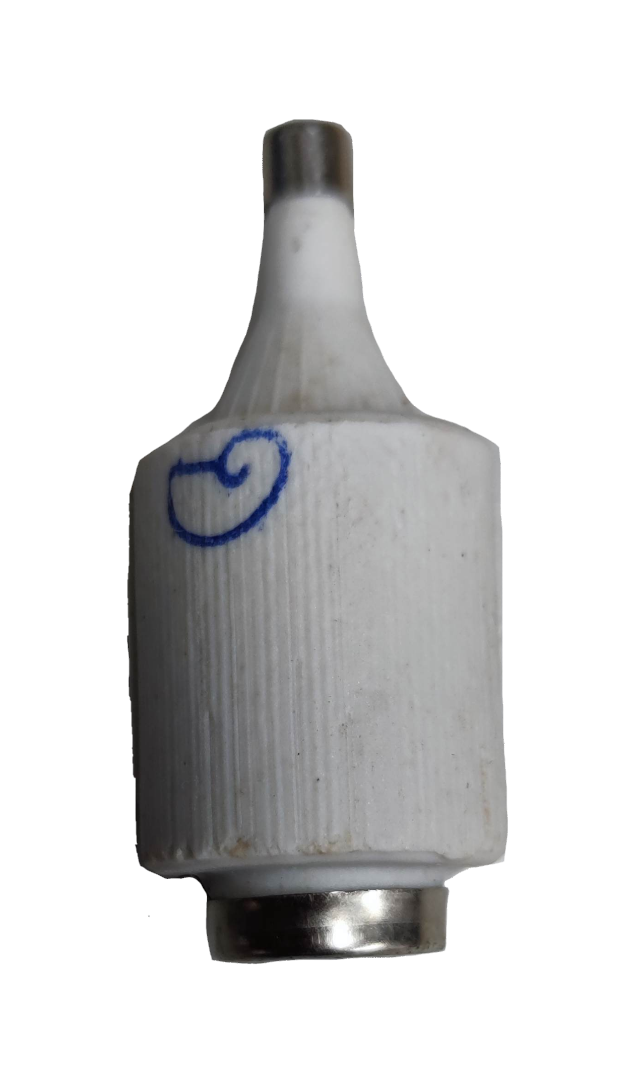 Ceramic Fuse 2A 500V E27 Socket with white ceramic body and metal end cap for electrical circuits