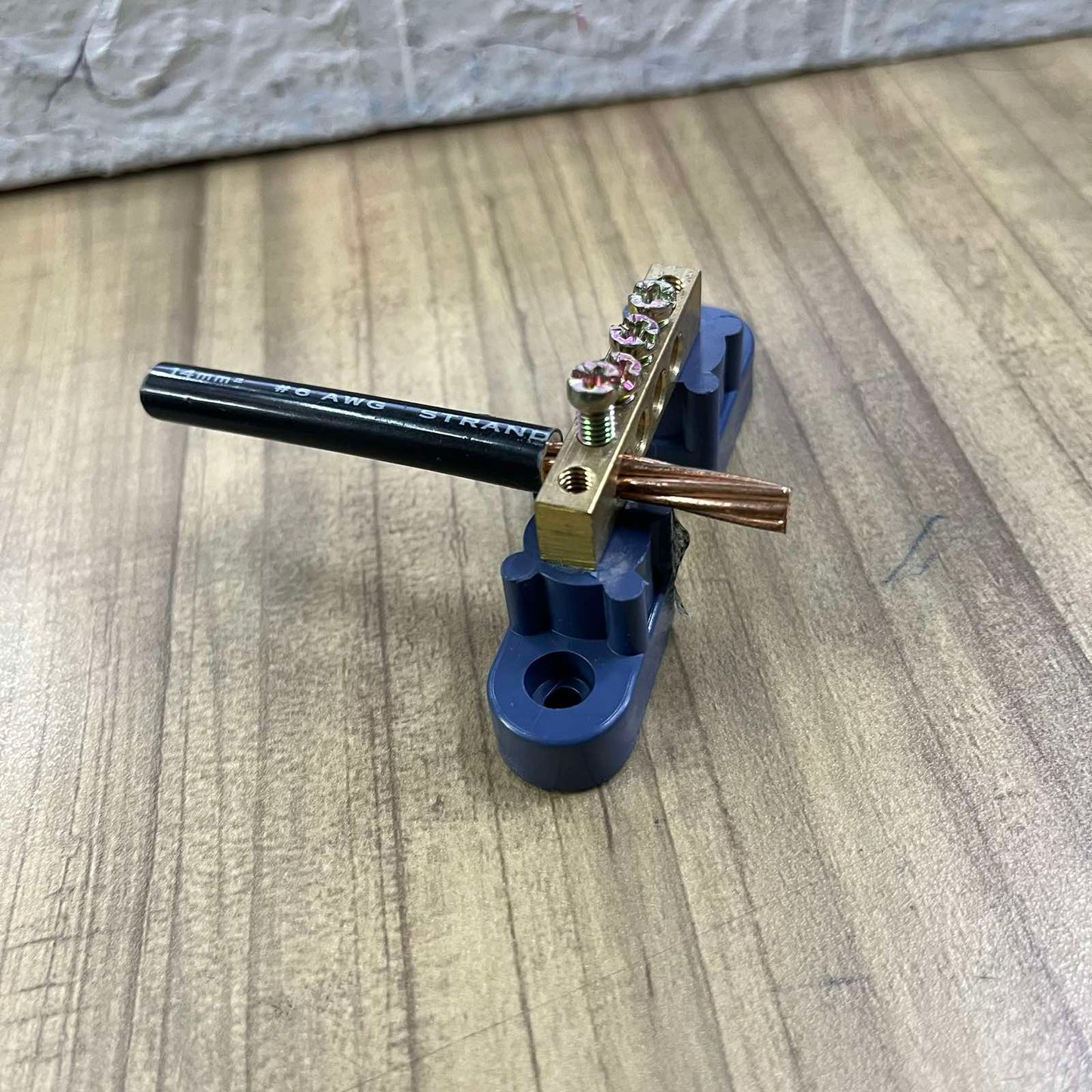 Grounding Terminal Bars, Grounding Terminal, Grounding Bus Bars 4 Holes, 6 Holes, 8 Holes, 10 Holes, 12 Holes, Grounding Bus Bars