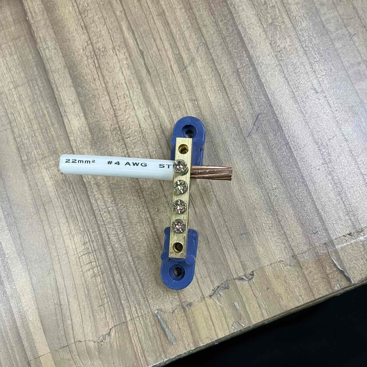 Grounding Terminal Bars, Grounding Terminal, Grounding Bus Bars 4 Holes, 6 Holes, 8 Holes, 10 Holes, 12 Holes, Grounding Bus Bars