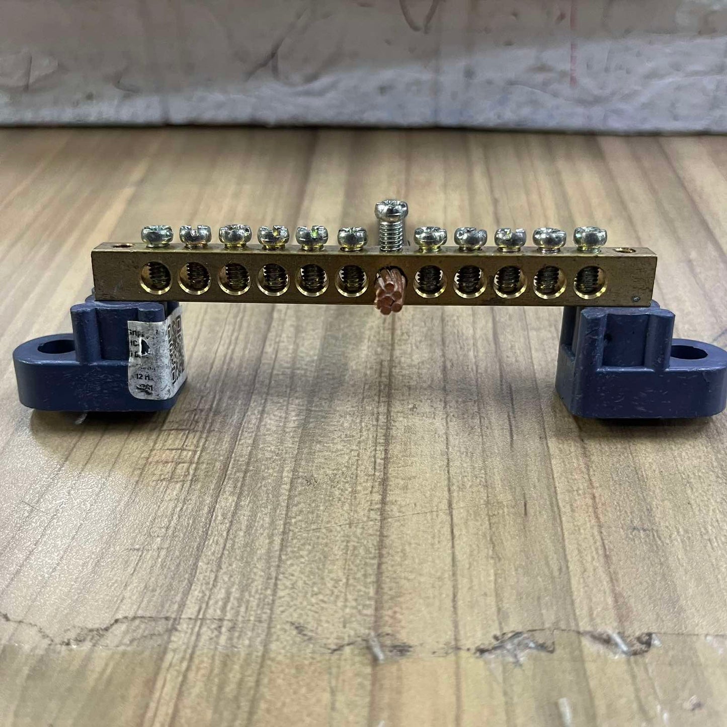 Grounding Terminal Bars, Grounding Terminal, Grounding Bus Bars 4 Holes, 6 Holes, 8 Holes, 10 Holes, 12 Holes, Grounding Bus Bars