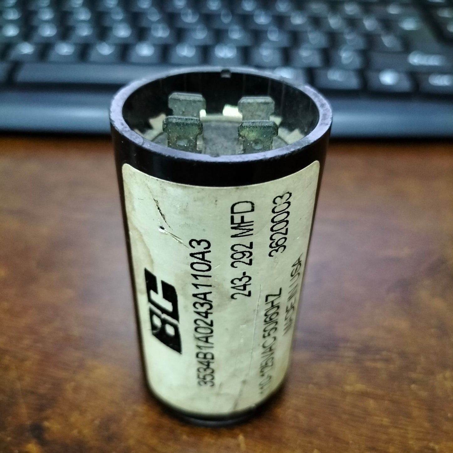 Motor Starting Capacito 243-292UF BC, 125V AC Capacitor 243-292MFD