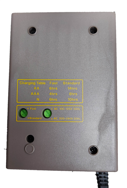 Ni-Cd battery charger for AA and AAA with fast and standard charging modes and voltage settings