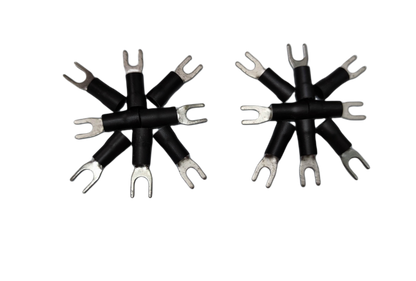 Set of Y Terminal 5.5mm YBB-8 electrical connectors with black insulation and metal fork tips