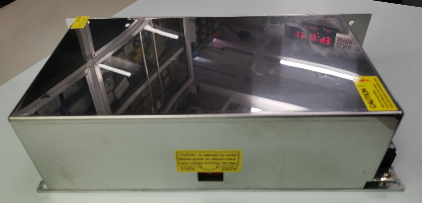 ZwitseRise Regulated Power Supply 24V 30A metal enclosure with reflective top and yellow warning labels