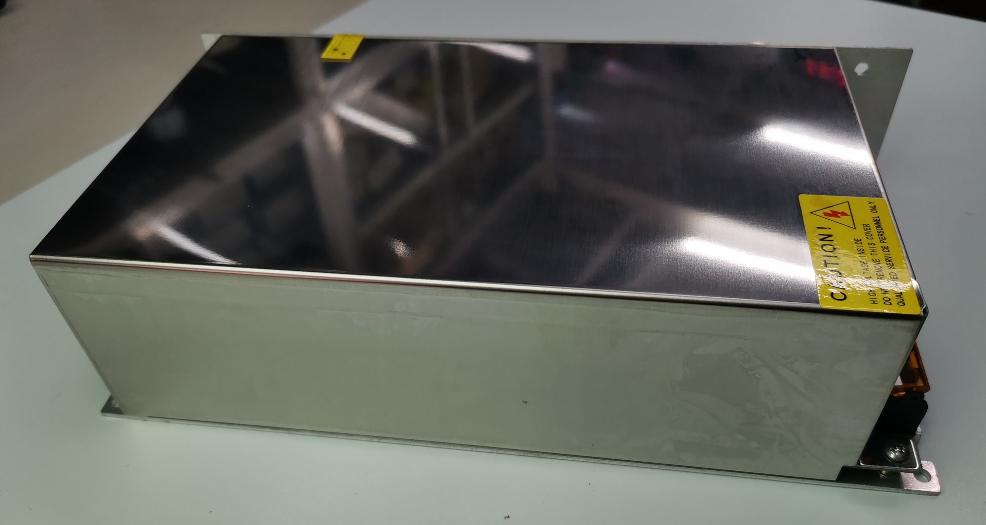 ZwitseRise power supply unit with Regulated Output 48VDC 20A Input 220V in metal casing